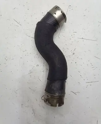 Infiniti Q50 Intercooler hose/pipe