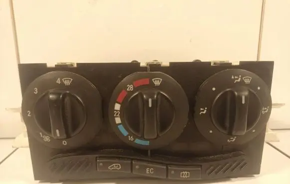 Mercedes-Benz A W168 Climate control unit 1688300485 0140500