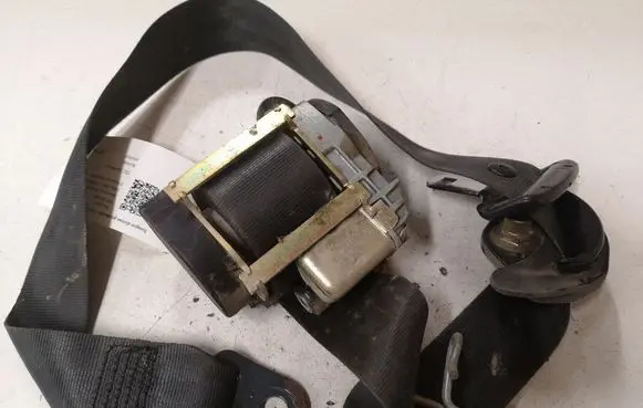 Peugeot 307 Front seatbelt 96527697XX