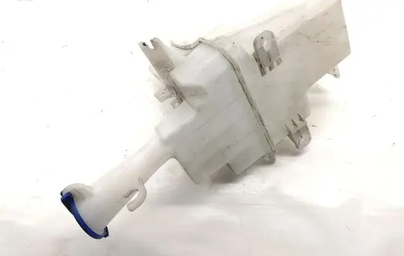 Hyundai i30 Windshield washer fluid reservoir/tank 