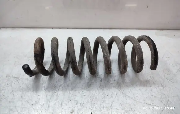 Mercedes-Benz C W204 Rear coil spring