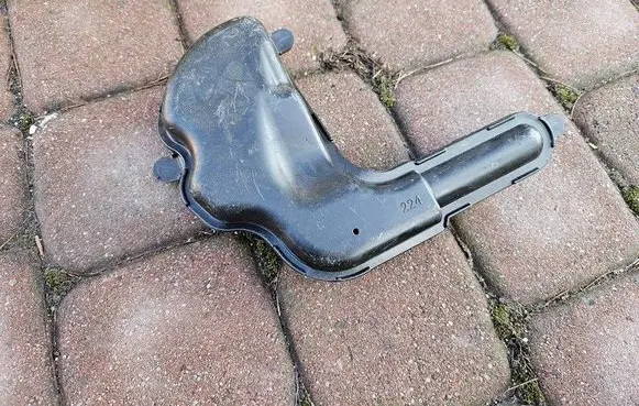 Intake resonator