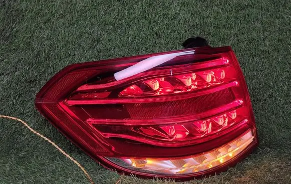 Mercedes-Benz E W212 Rear/tail lights A2129069102 615401