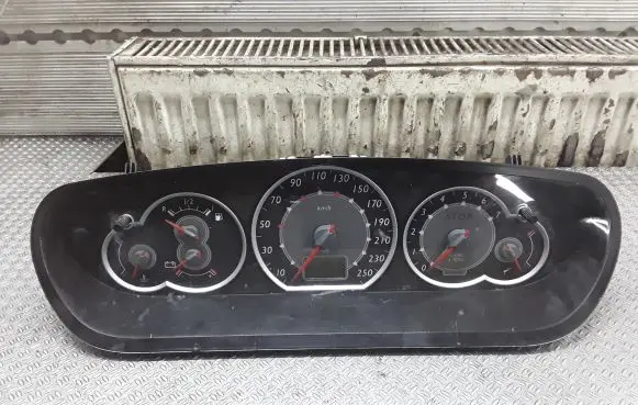 Citroen C5 Speedometer (instrument cluster) 9655608780