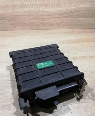 Audi 80 90 S2 B4 Engine control unit/module ECU 811906264 0280800104