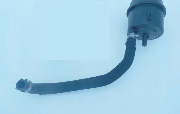 Maserati GranTurismo Brake fluid reservoir 