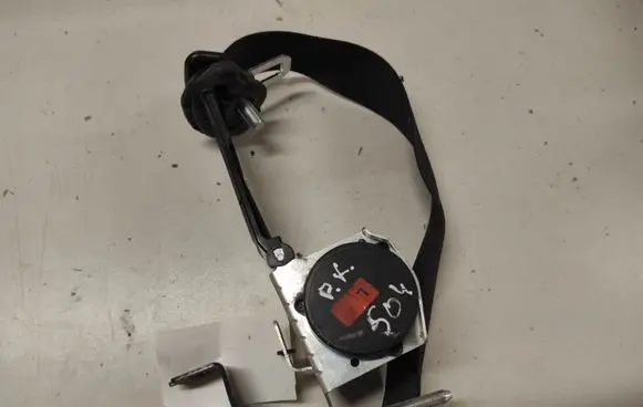 Opel Vectra B Front seatbelt 566331211 24433920 561044700