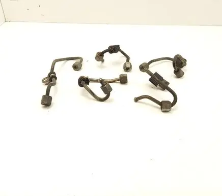 Volkswagen Golf VI Fuel injector supply line/pipe 
