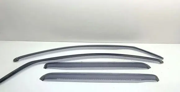 Hyundai Santa Fe Front door wind deflector 