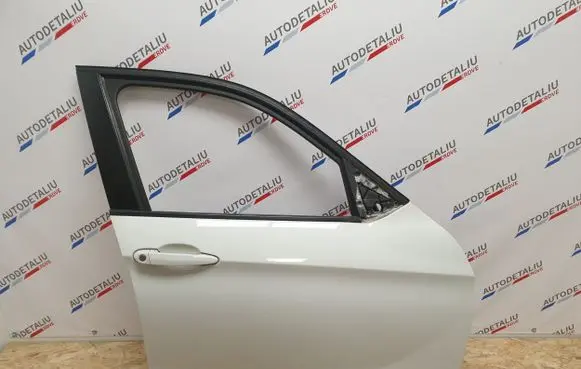 BMW X1 E84 Front door 7339358 41517339358