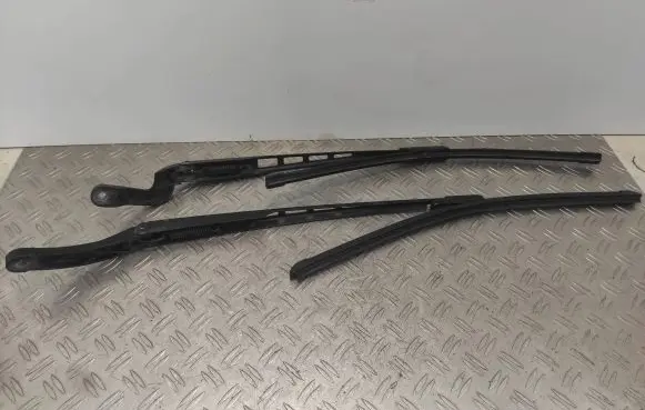 Audi A6 S6 C6 4F Headlight wiper blade set 