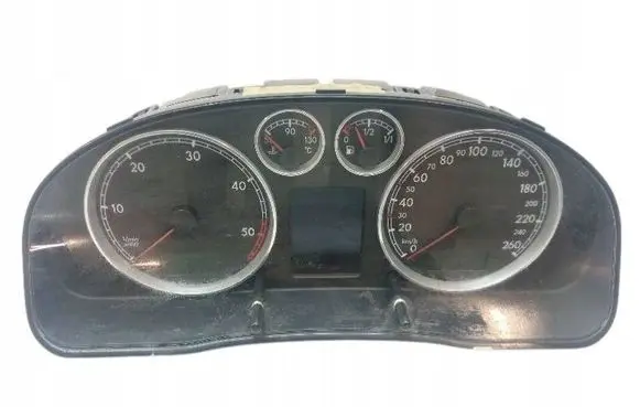 Volkswagen PASSAT B5.5 Speedometer (instrument cluster) 3B0920849A