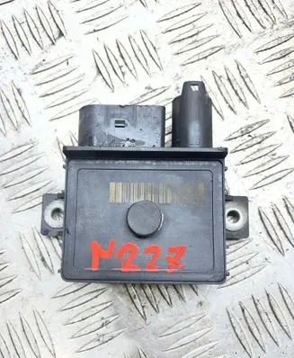 BMW X5 E70 Glow plug pre-heat relay 780015605 1000686319 0522140102