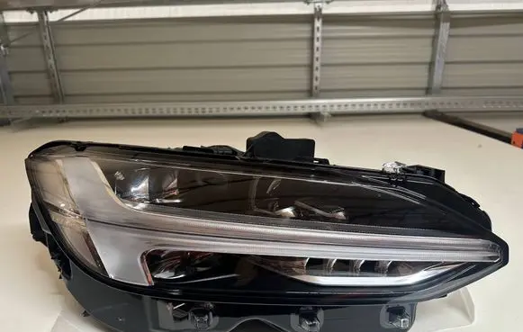 Volvo S90, V90 Headlight/headlamp 3386171