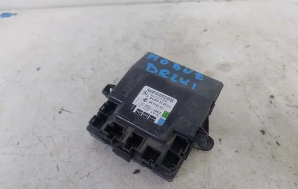 Mercedes-Benz B W245 Door control unit/module A1698207026