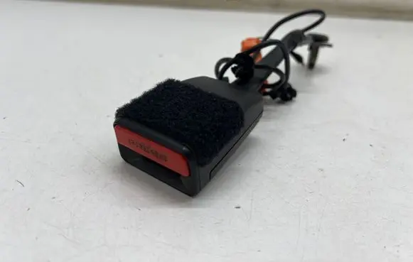 Land Rover Discovery 5 Front seatbelt buckle FK7261208AD