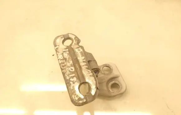 Land Rover Discovery Sport Front door upper hinge BJ32228A