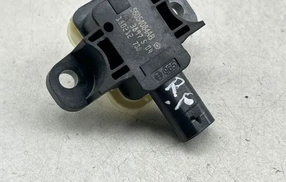 Dodge Durango III Airbag deployment crash/impact sensor 56054084AB 180212738 3897504