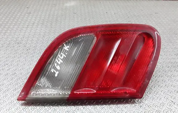 Tailgate rear/tail lights