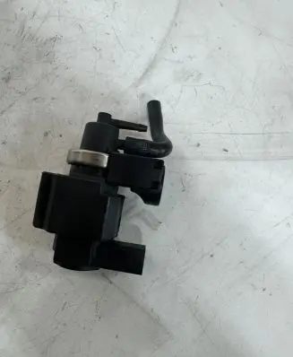 Audi A6 S6 C5 4B Turbo solenoid valve 059906623A 4252441