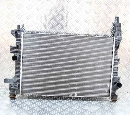 Ford Focus Coolant radiator CV618C342VB CV618005VB