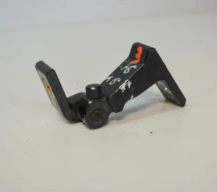 Audi A3 S3 8V Rear door lower hinge 8V5833403B