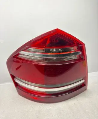 Mercedes-Benz GL X164 Rear/tail lights A1648200564
