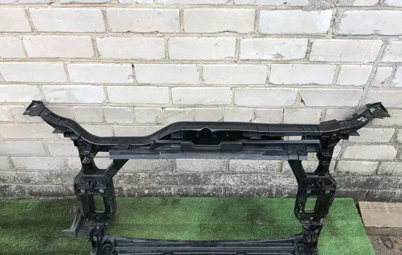 Audi Q5 SQ5 Radiator support slam panel bracket 8R0805500