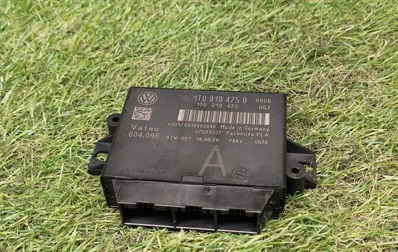 Volkswagen Tiguan Parking PDC control unit/module 1T0919475B 1T0919475