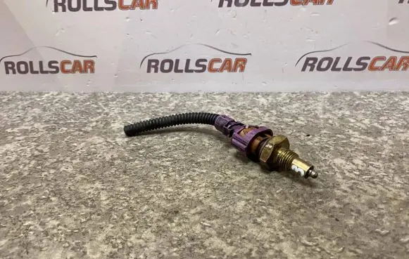 Opel Vivaro Reversing light switch sensor 7700422630