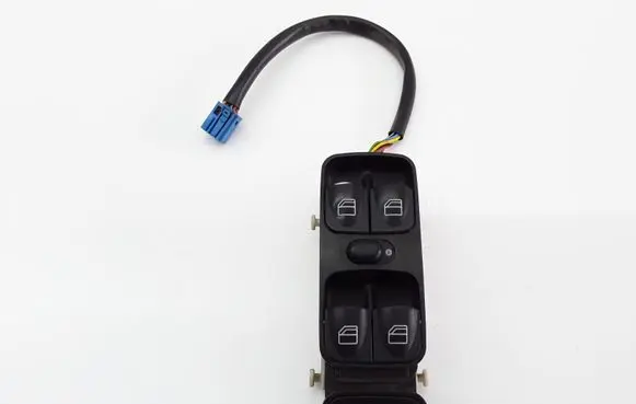Mercedes-Benz C W203 Electric window control switch A2038200110
