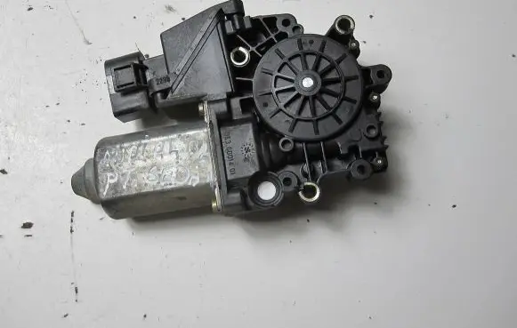 Audi A4 S4 B5 8D Rear door window regulator motor 0536001401