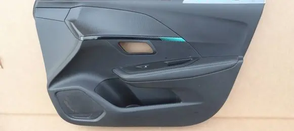 Peugeot 208 II Front door card panel trim 