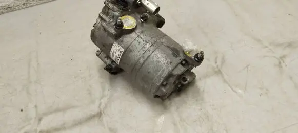 Volvo XC90 Air conditioning (A/C) compressor (pump) 31366055