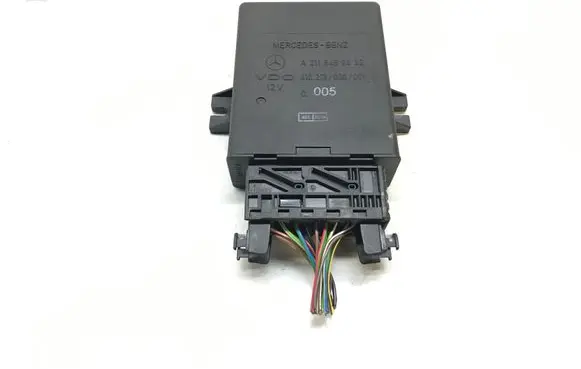 Mercedes-Benz E W211 Light module LCM A2115450432 K4170