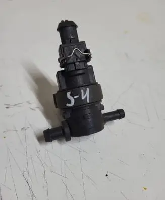 Mercedes-Benz E W210 Turbo solenoid valve 0004701593