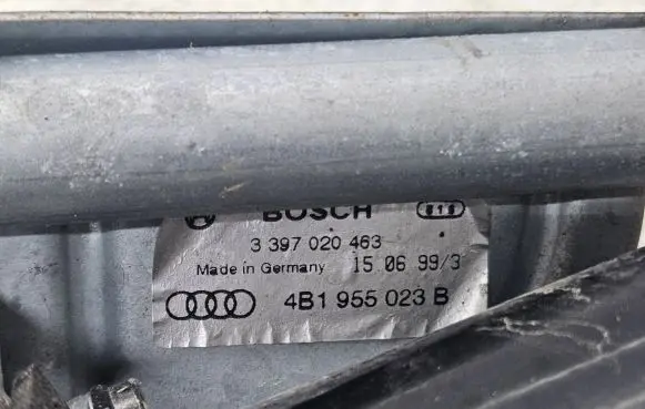 Audi A6 S6 C5 4B Front wiper linkage and motor 4B1955023B 0390241140