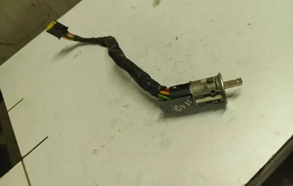 Dacia Duster Engine start stop button switch