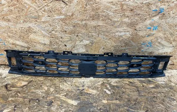 Front bumper lower grill