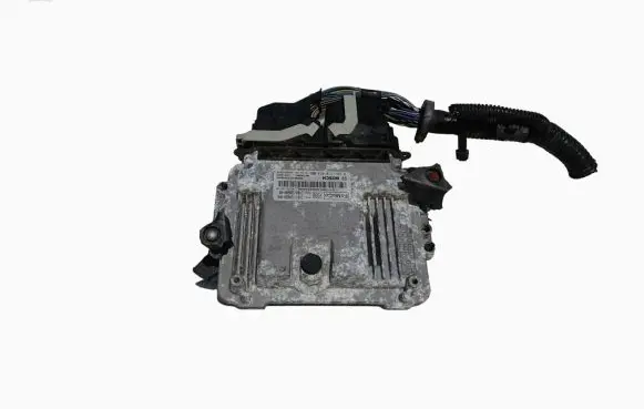 Ford Focus Engine control unit/module ECU 0261S10854