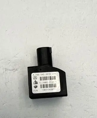 Mercedes-Benz C W203 ESP acceleration yaw rate sensor A1635420618 10098001241 1385106981