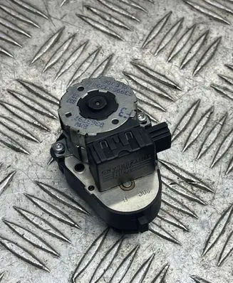 BMW 5 E39 Air flap motor/actuator 8363797 5399533390
