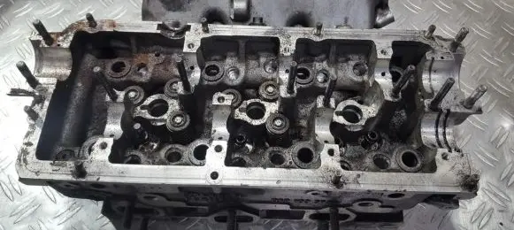 Engine head
