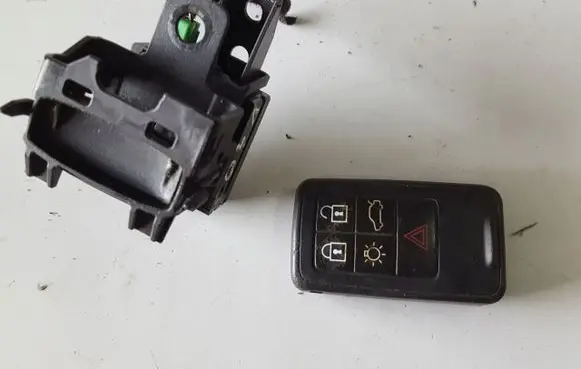 Volvo V40 Ignition lock