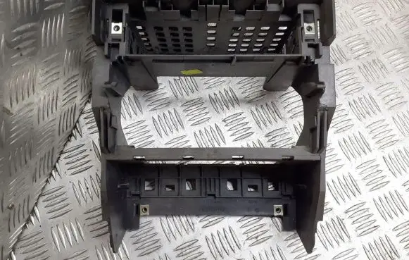 Audi A4 S4 B6 8E 8H Radio/GPS head unit trim 8E0858005E