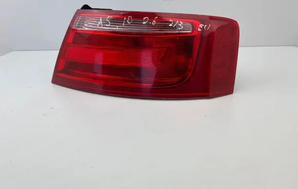 Audi A5 8T 8F Rear/tail lights 8T0945096