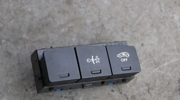 Citroen DS4 Child safety switch 9666425177