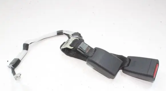 Lexus IS III XE30 Middle seatbelt buckle (rear) 