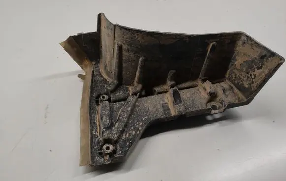 Other engine bay part