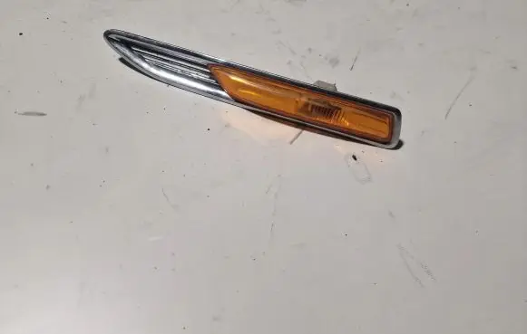 Ford Mondeo MK IV Front fender indicator light 7S7113K354BD